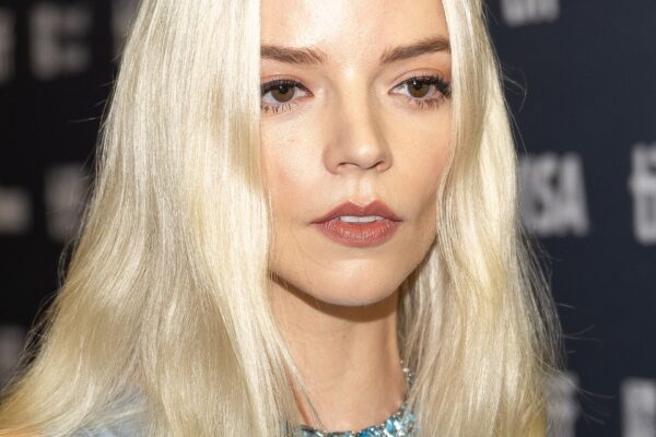 Anya Taylor-Joy em ‘Lucky’: conheça a golpista que tenta fugir do crime em nova série da Apple TV