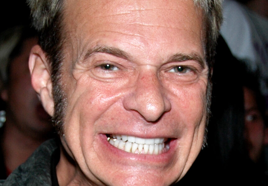 David Lee Roth e Alex Van Halen sobem ao palco juntos pela primeira vez em 11 anos