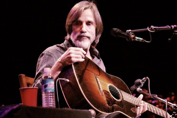 Jackson Browne anuncia retorno aos palcos após morte do filho: lenda do rock quebra silêncio