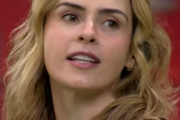 Ana Paula Renault assina contrato com a ViU, agência da Globo, e promete atração inédita