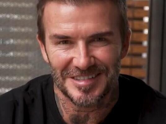 David Beckham guarda memória de Salford, o refúgio modesto onde começou romance com Victoria