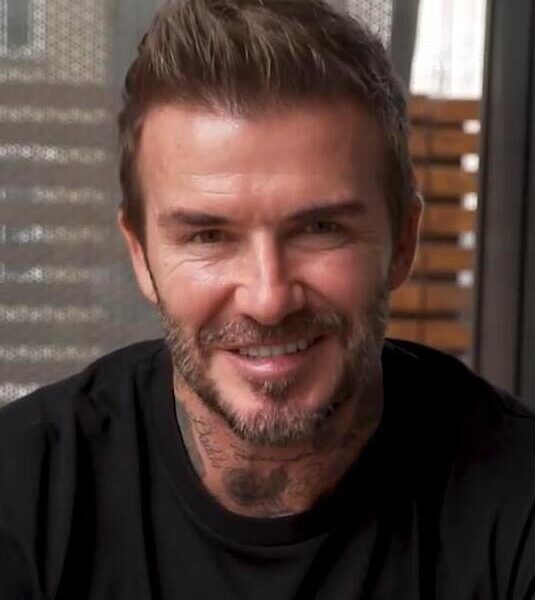 David Beckham guarda memória de Salford, o refúgio modesto onde começou romance com Victoria
