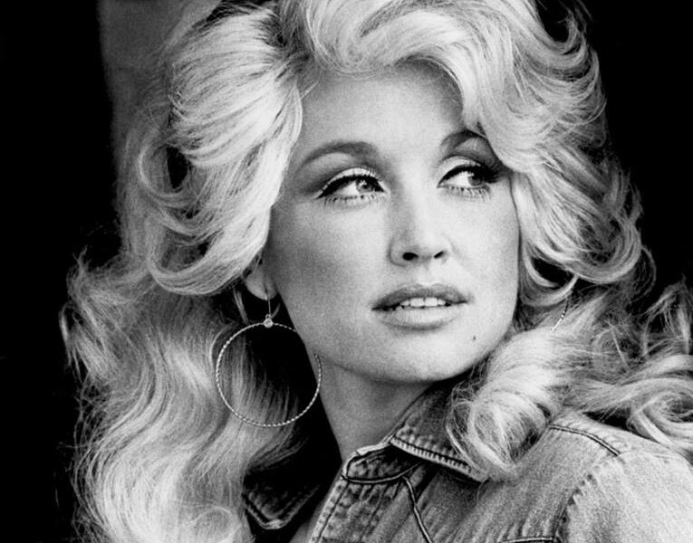 Dolly Parton e o Planejamento da Herança: R$ 2,3 Bilhões e a Prevenção de Conflitos Familiares