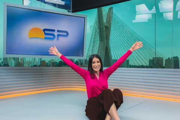 Michelle Barros abre o coração após A Fazenda: 'Nunca dizer nunca', afirma jornalista em alta