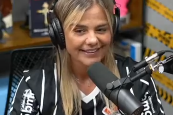 Aos 47 anos, Milene Domingues surge em registro raro com namorado famoso: 'Exercícios, caminhadinha...'