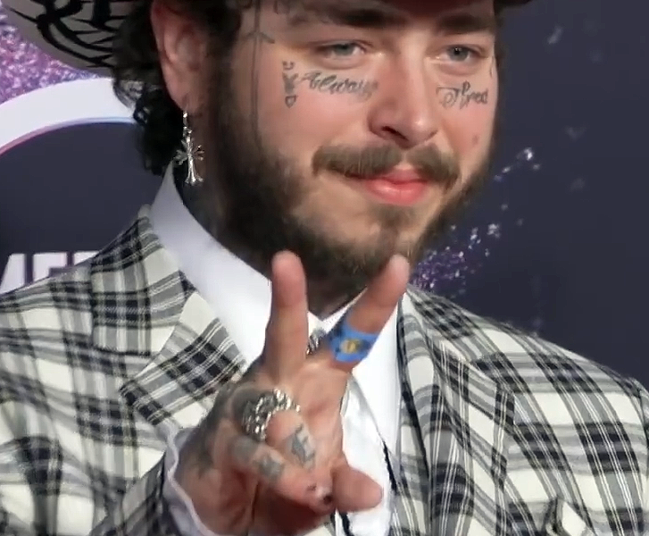 Aos 31 anos, Post Malone vive em mansão de R$ 16 milhões com bunker secreto nas montanhas de Utah