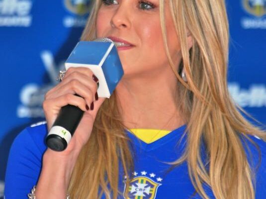 Renata Fan desaba nas redes após empate do Internacional: 'Estou farta de acreditar'