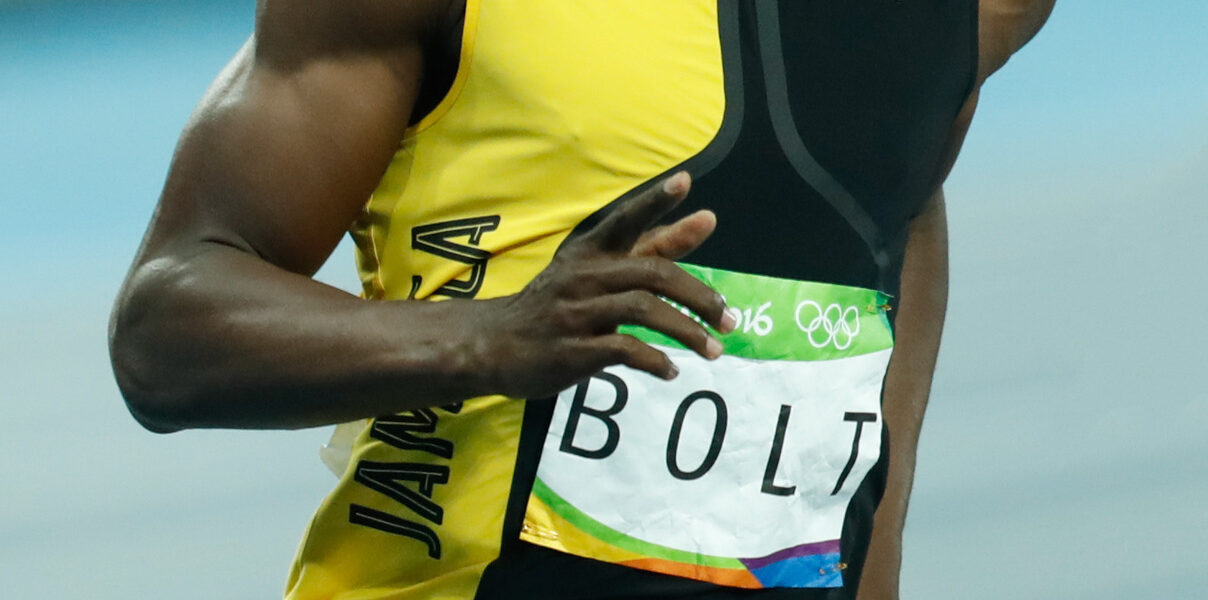 Aos 40 anos, Usain Bolt surpreende e pede namorada em casamento com anel de diamante milionário