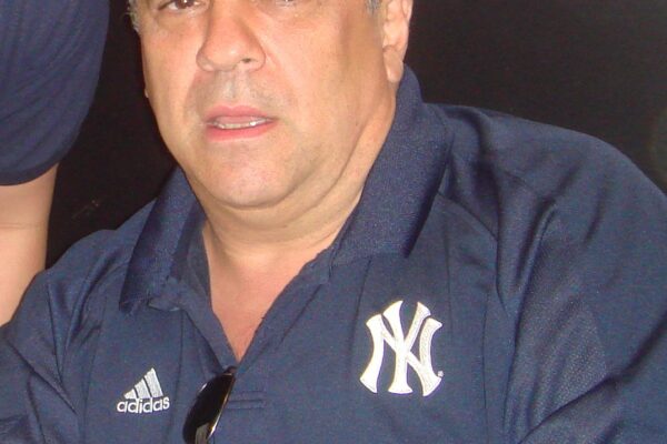 Vincent Pastore, ator icônico de Os Sopranos, morre aos 80 anos