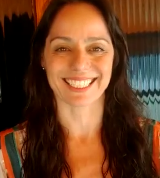 Claudia Mauro resgata ensaio ousado do marido com Monique Evans dos anos 1980