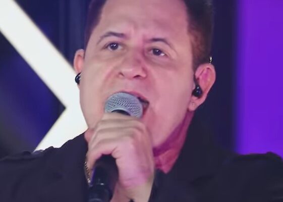 No velório, Marrone revela tentativa de ligação para Rick após acidente: 'chegou a mensagem'