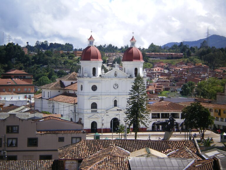 Rionegro e Solimões: A Fazenda Rionegro como Refúgio e Lazer