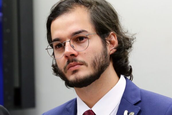 Túlio Gadêlha se declara para Fátima Bernardes e William Bonner: 'Minha família'