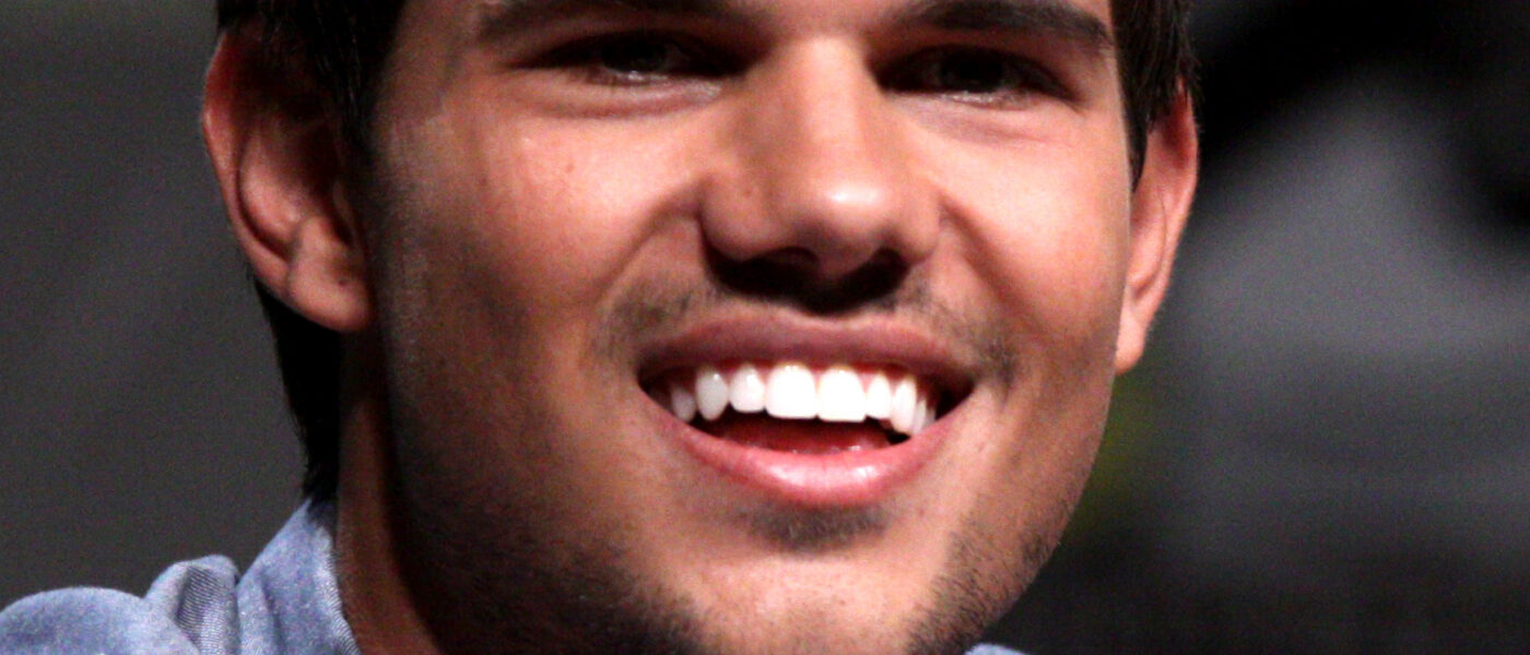 Taylor Lautner anuncia o nascimento da primeira filha e revela nome escolhido