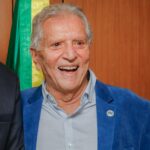 Carlos Alberto de Nóbrega é internado e esposa faz alerta sobre infecção viral misteriosa