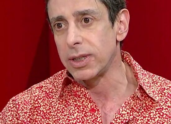 Cassio Scapin, aos 62 anos, impressiona ao exibir físico definido e rotina intensa de exercícios