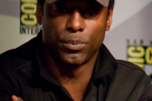 Isaiah Washington revela morte da esposa por AVC hemorrágico 16 meses depois