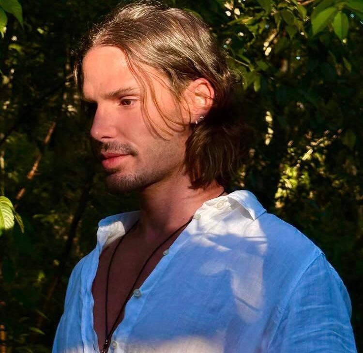 Jonatas Faro