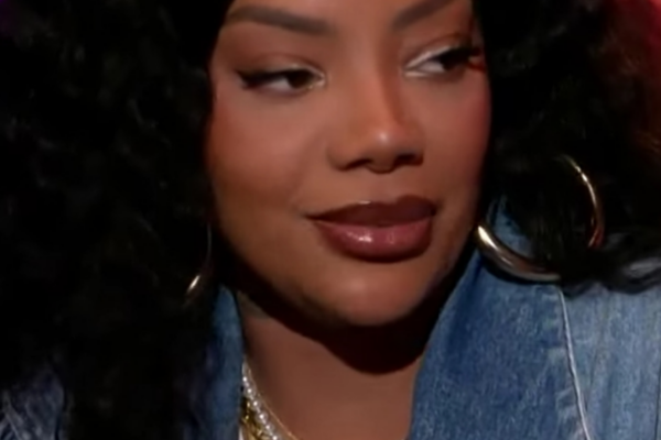 Ludmilla emociona ao voltar à infância e faz festa beneficente gigante para crianças de Caxias
