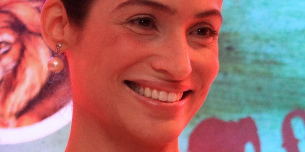 Renata Vasconcellos: 30 anos de Globo, vida discreta e a família que ela protege do público