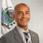 Romário, da dupla com Clayton, celebra o nascimento da primeira filha em meio ao sucesso na TV